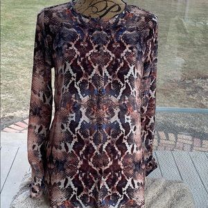 Belllisimo blouse tapered back small